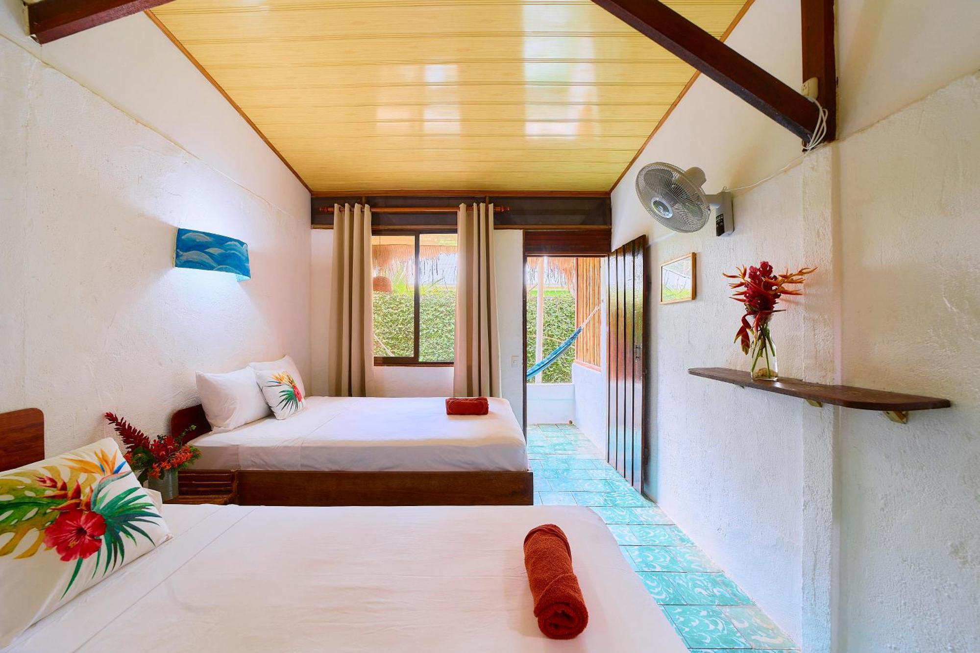 Cabinas Montesol Puerto Viejo de Talamanca Eksteriør bilde
