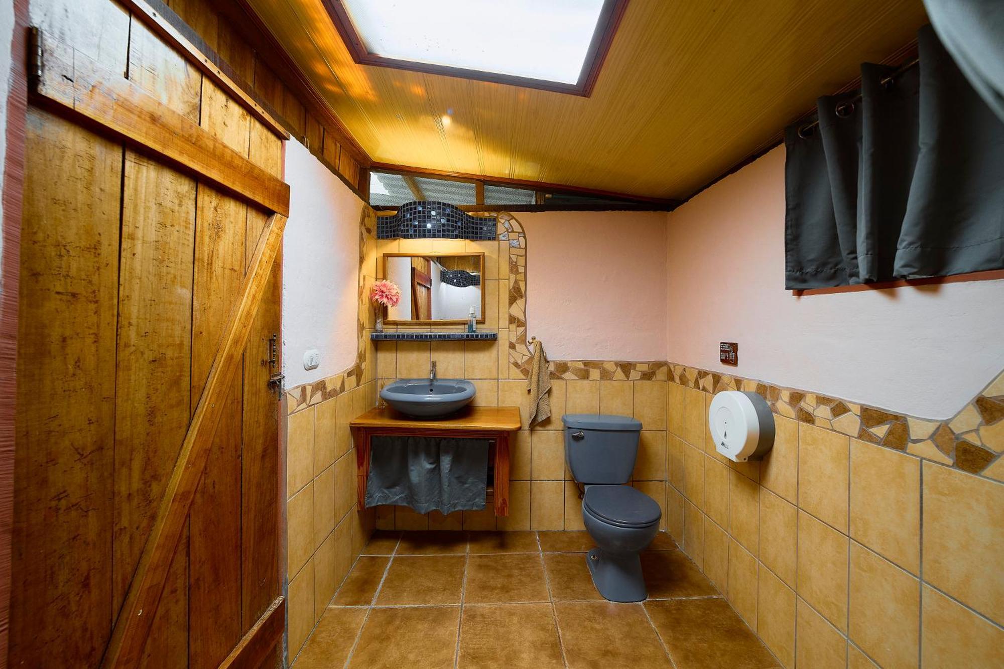 Cabinas Montesol Puerto Viejo de Talamanca Eksteriør bilde