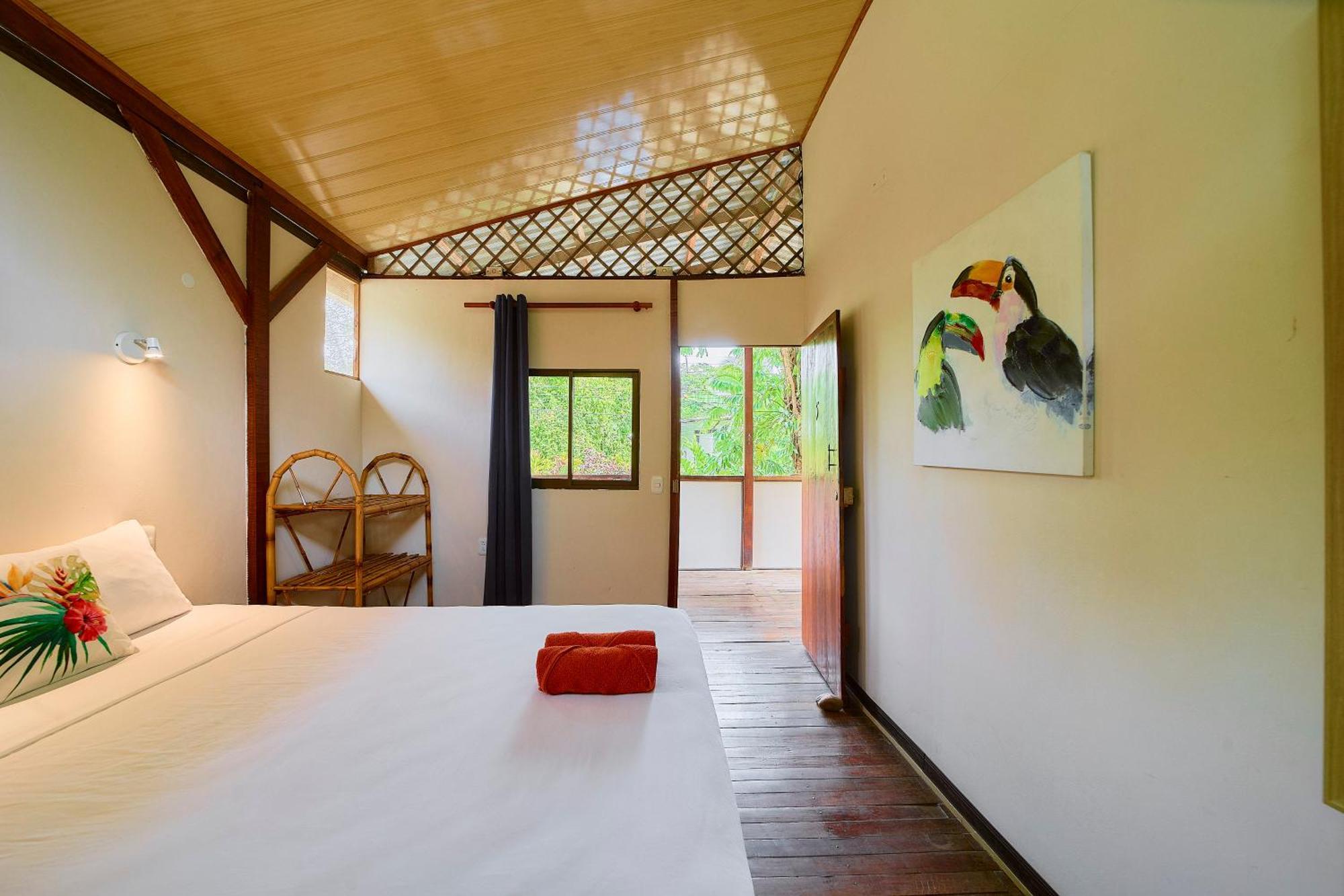 Cabinas Montesol Puerto Viejo de Talamanca Eksteriør bilde