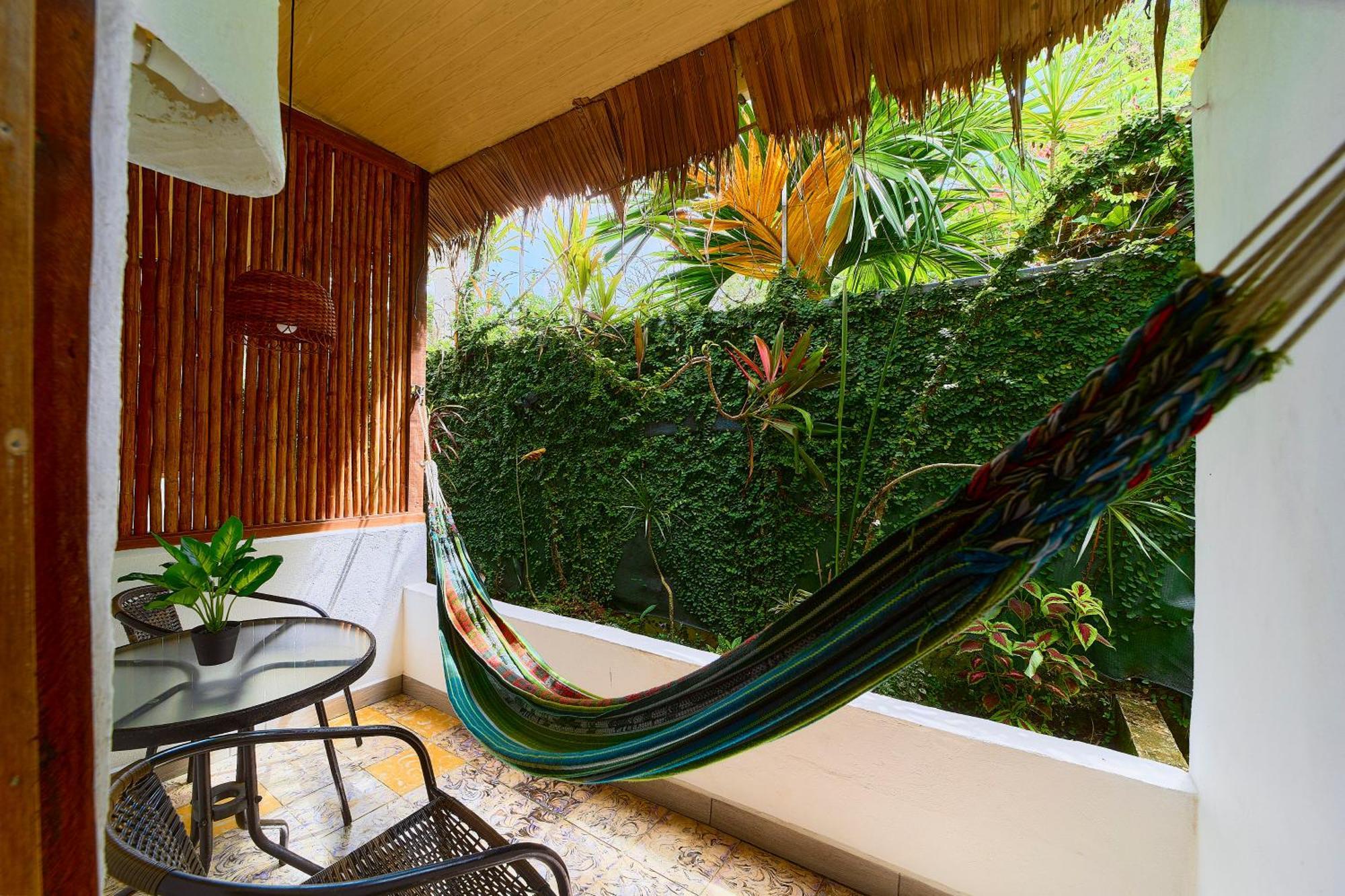 Cabinas Montesol Puerto Viejo de Talamanca Eksteriør bilde